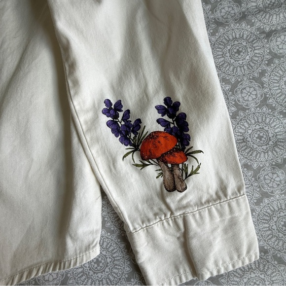 Harry Potter Herbology Button-Up Shirt Size Medium (M/8) - Picture 4 of 7